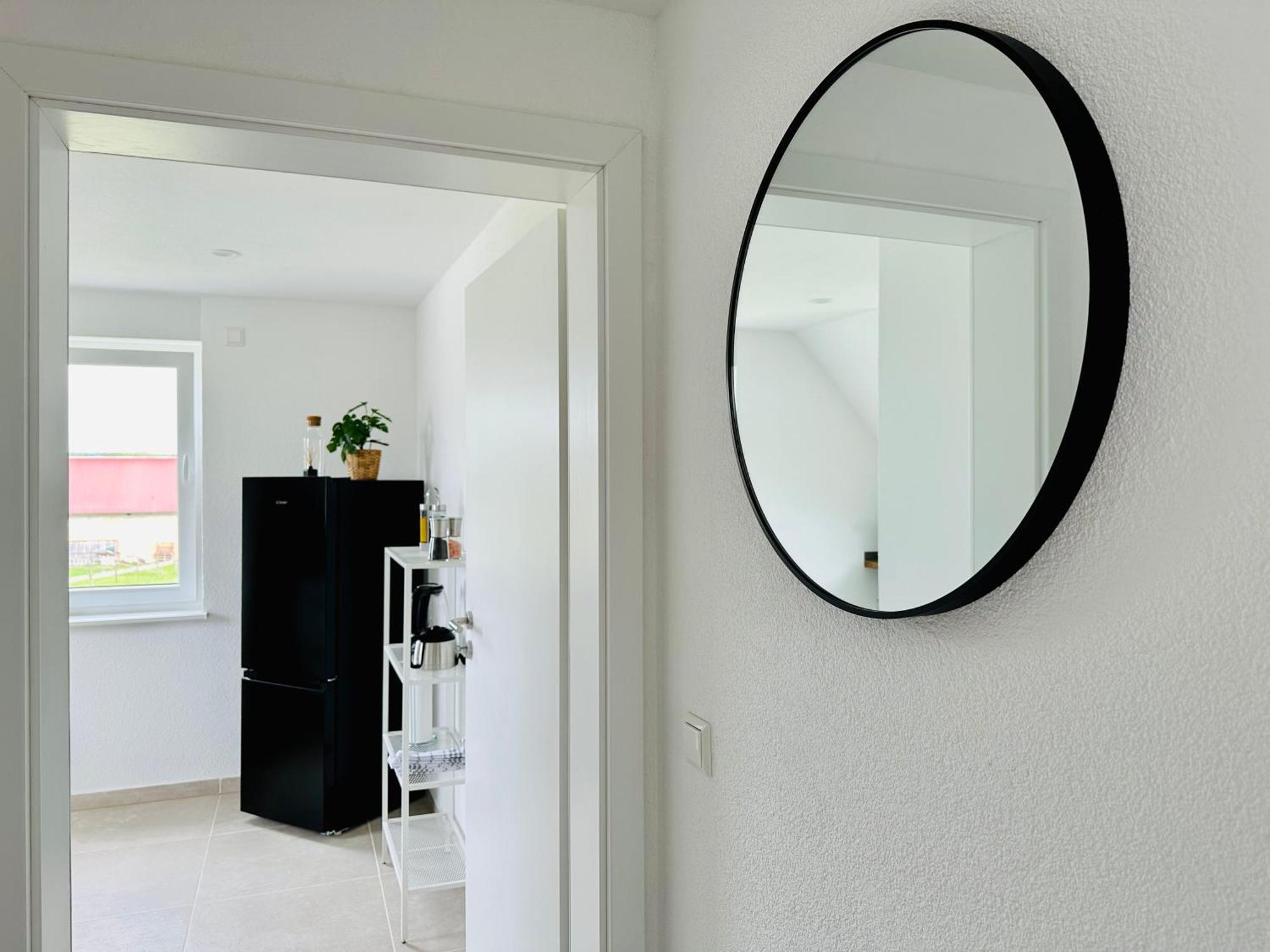 Bergblick-Apartment Istayunixi Seenaehe-Workspace-Netflix I Keine Monteure ฟรีดริชส์ฮาเฟน ภายนอก รูปภาพ